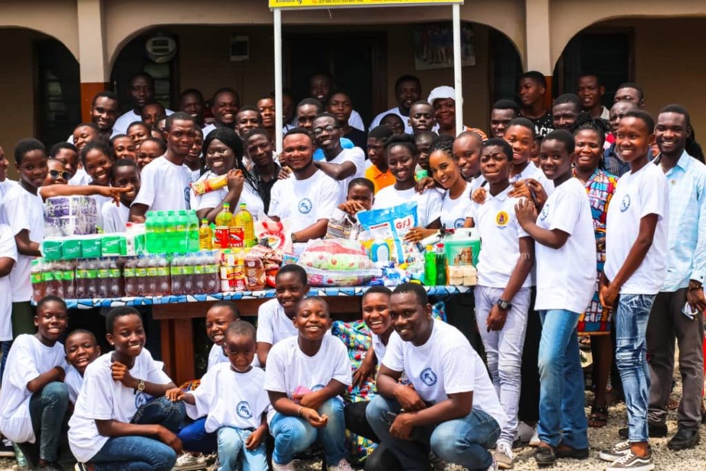 W/R: Yemboa Nyimpa Charity Foundation donates to Rema-Ghana ...